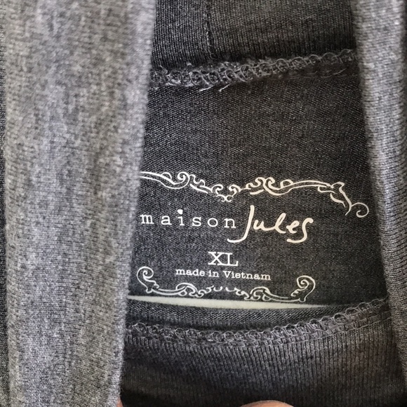 Gray tunic length turtleneck - Picture 3 of 4